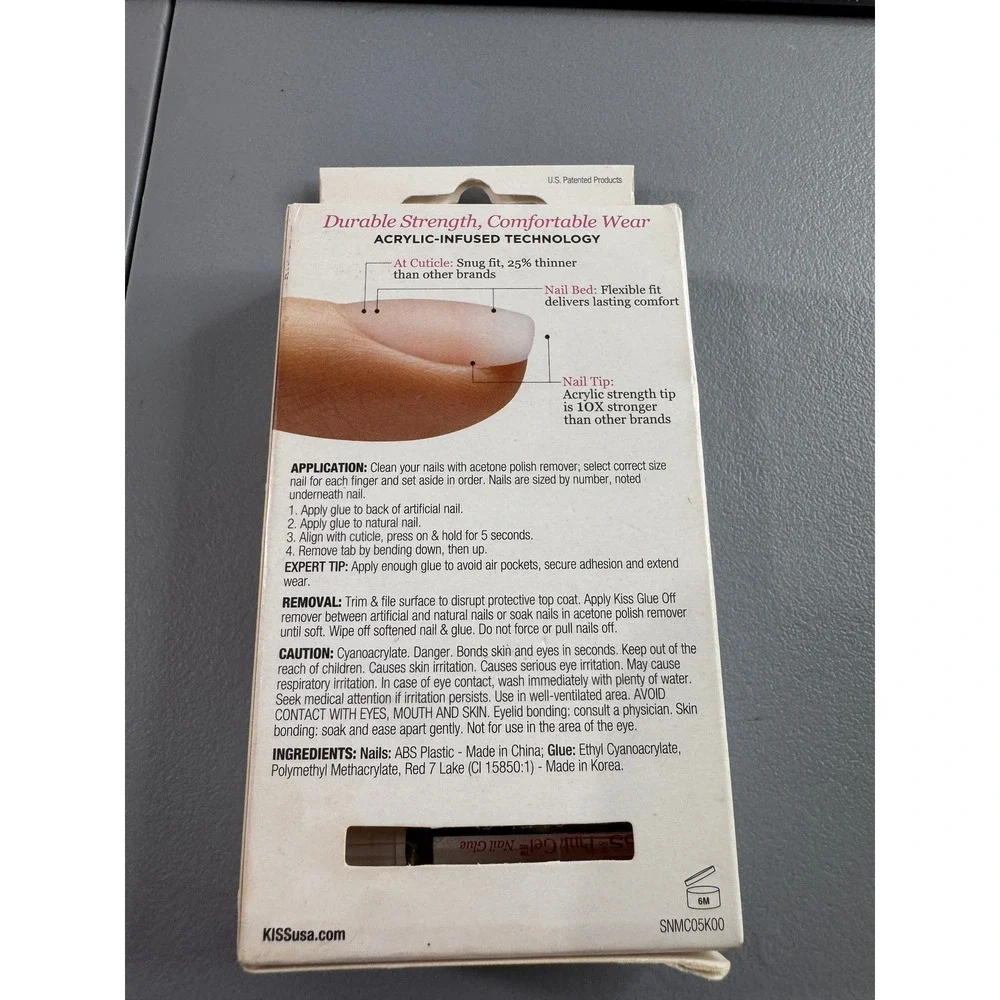 KISS Salon Acrylic Natural Nails Womens Medium Natural Good Flexi-Fit KSAN02